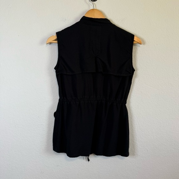 Smart Set Black Button & Cinch Waist Tie Front Sleeveless Lightweight Shirt Top - Picture 6 of 12